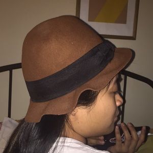 BROWN H&M hat 🎩 both for ladies & men